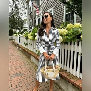 Everyone Loves The Weekend NWT Kat Jamieson Navy Striped Shirtdress- Size M‎